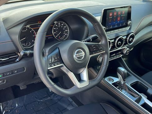 Used 2021 Nissan Sentra SR FWD image 10