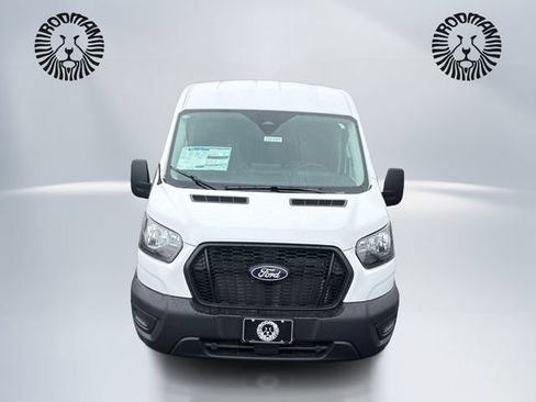 New 2026 Ford Transit 250 148 Medium Roof RWD image 2