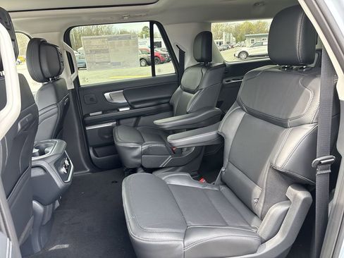 New 2026 Ford Expedition Max Platinum w/ Driver's Package image 25