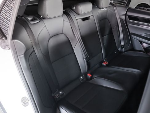 New 2026 Porsche Macan Electric image 6