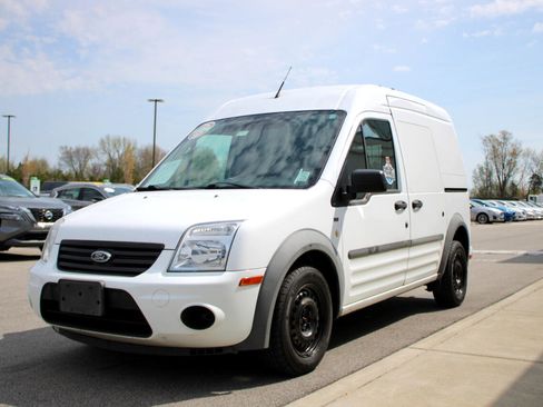 Used 2013 Ford Transit Connect XLT image 3