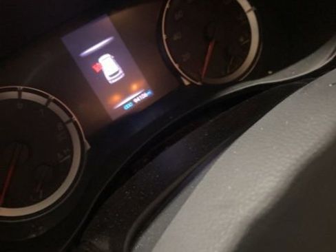 Used 2020 Toyota Highlander L image 1