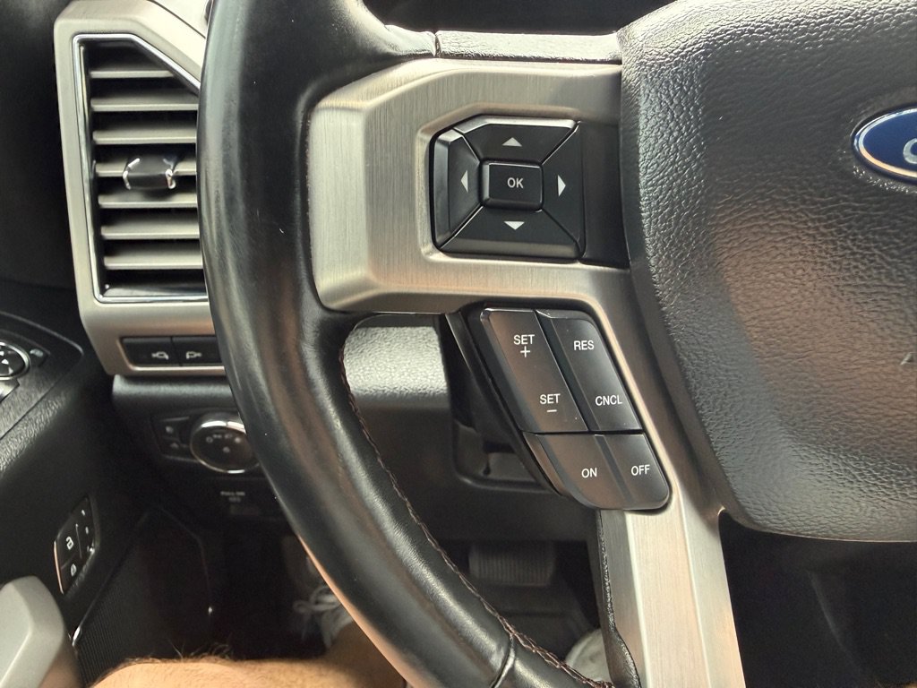 Used 2020 Ford F150 Platinum w/ Technology Package AWD/4WD image 32