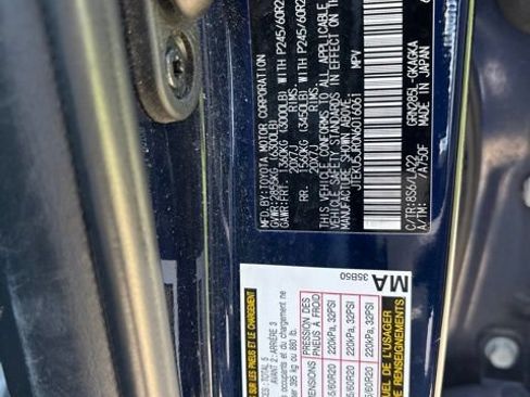 Used 2022 Toyota 4Runner Limited AWD/4WD image 13