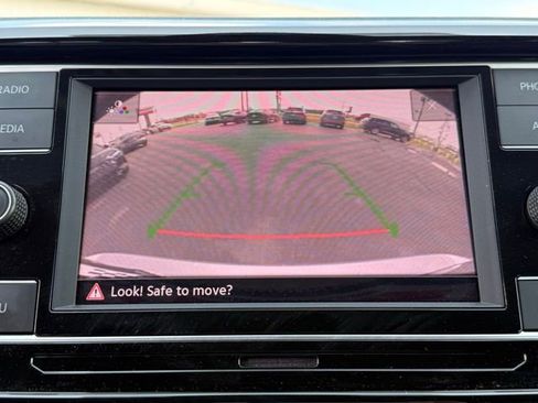 Certified 2024 Volkswagen Taos S AWD/4WD image 31