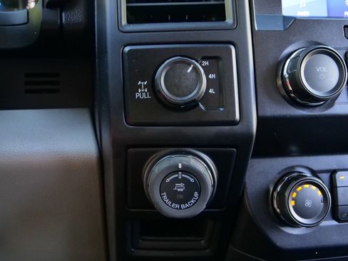 Used 2019 Ford F150 XL w/ Equipment Group 101A Mid image 12