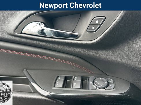 New 2026 Chevrolet Trax RS w/ Sunroof Package image 12