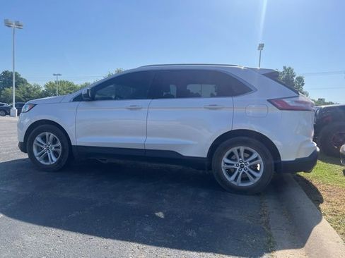 Used 2019 Ford Edge SEL w/ Equipment Group 201A image 4