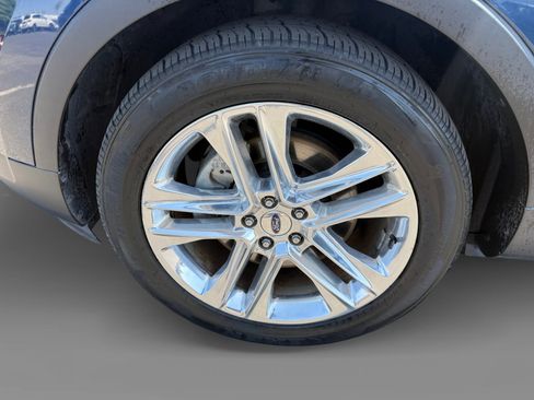 Used 2016 Ford Explorer XLT w/ Equipment Group 202A FWD image 9