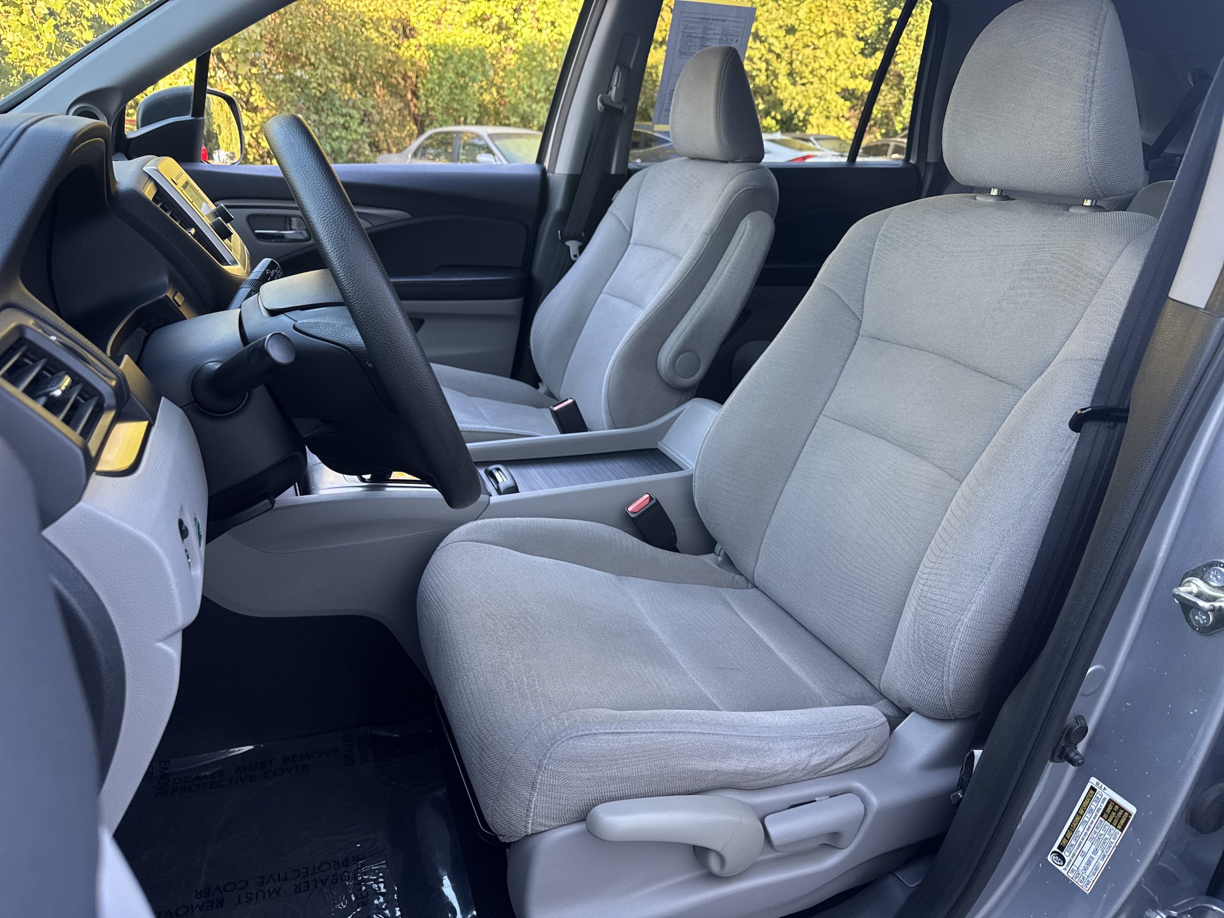 Used 2017 Honda Pilot LX image 6