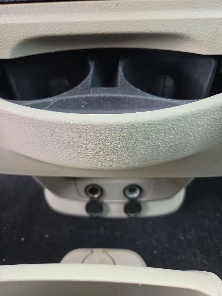 Used 2012 Dodge Grand Caravan SE FWD image 16