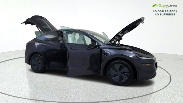 Used 2026 Tesla Model Y 2WD image 21
