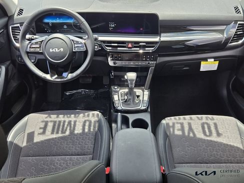 Certified 2025 Kia Seltos X-Line AWD/4WD image 12