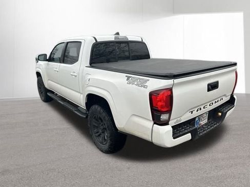 Used 2019 Toyota Tacoma SR image 2