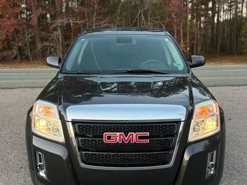 Used 2015 GMC Terrain SLE image 2