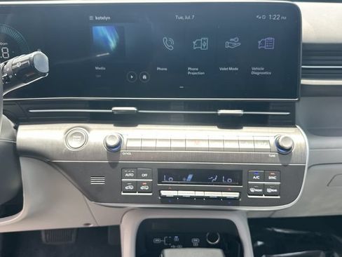 Used 2025 Hyundai Kona SEL FWD image 19