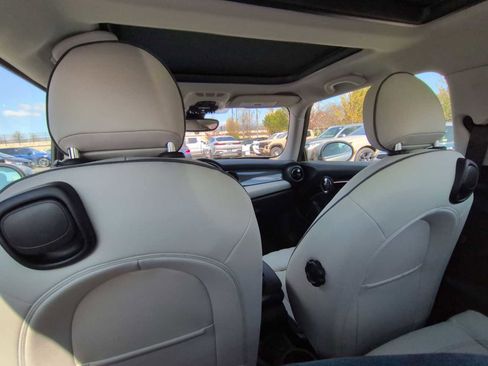 Certified 2024 MINI Cooper S w/ Signature Upholstery Package FWD image 19