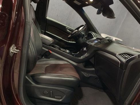 Used 2020 Ford Edge Titanium w/ Equipment Group 301A AWD/4WD image 21
