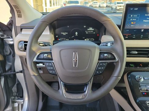 Certified 2023 Lincoln Nautilus FWD w/ Premium Package image 22