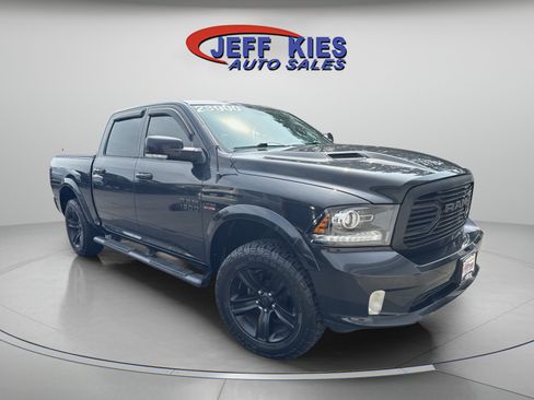 Used 2017 RAM 1500 Sport w/ Black Ram 1500 Sport Group AWD/4WD image 3