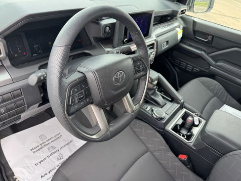 Certified 2025 Toyota Tacoma SR5 image 12