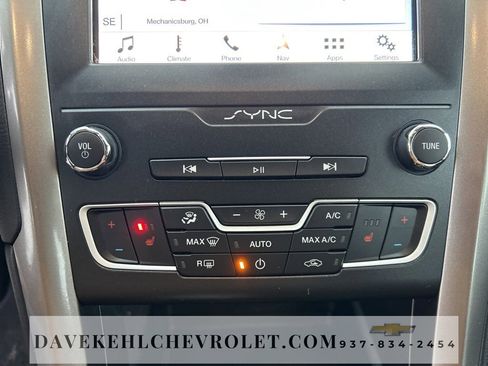 Used 2019 Ford Fusion SEL image 28