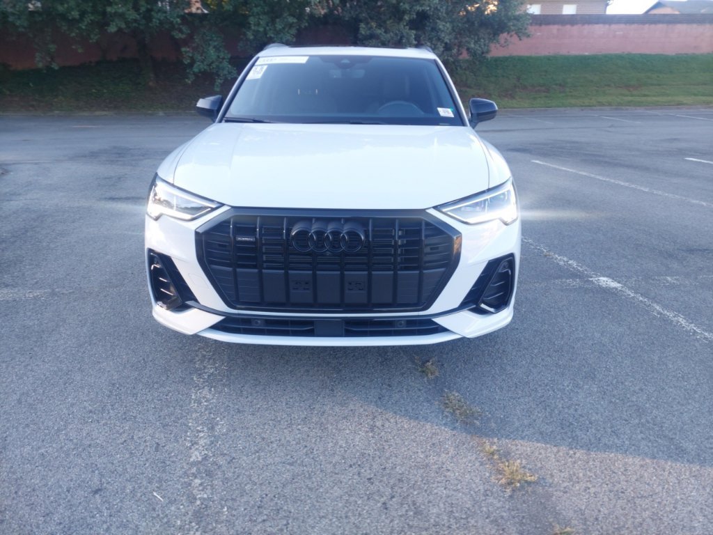 Used 2025 Audi Q3 2.0T Premium Plus w/ Premium Plus Package AWD/4WD image 4