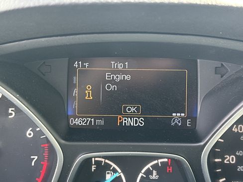 Used 2017 Ford Escape SE w/ SE Leather Comfort Package image 22