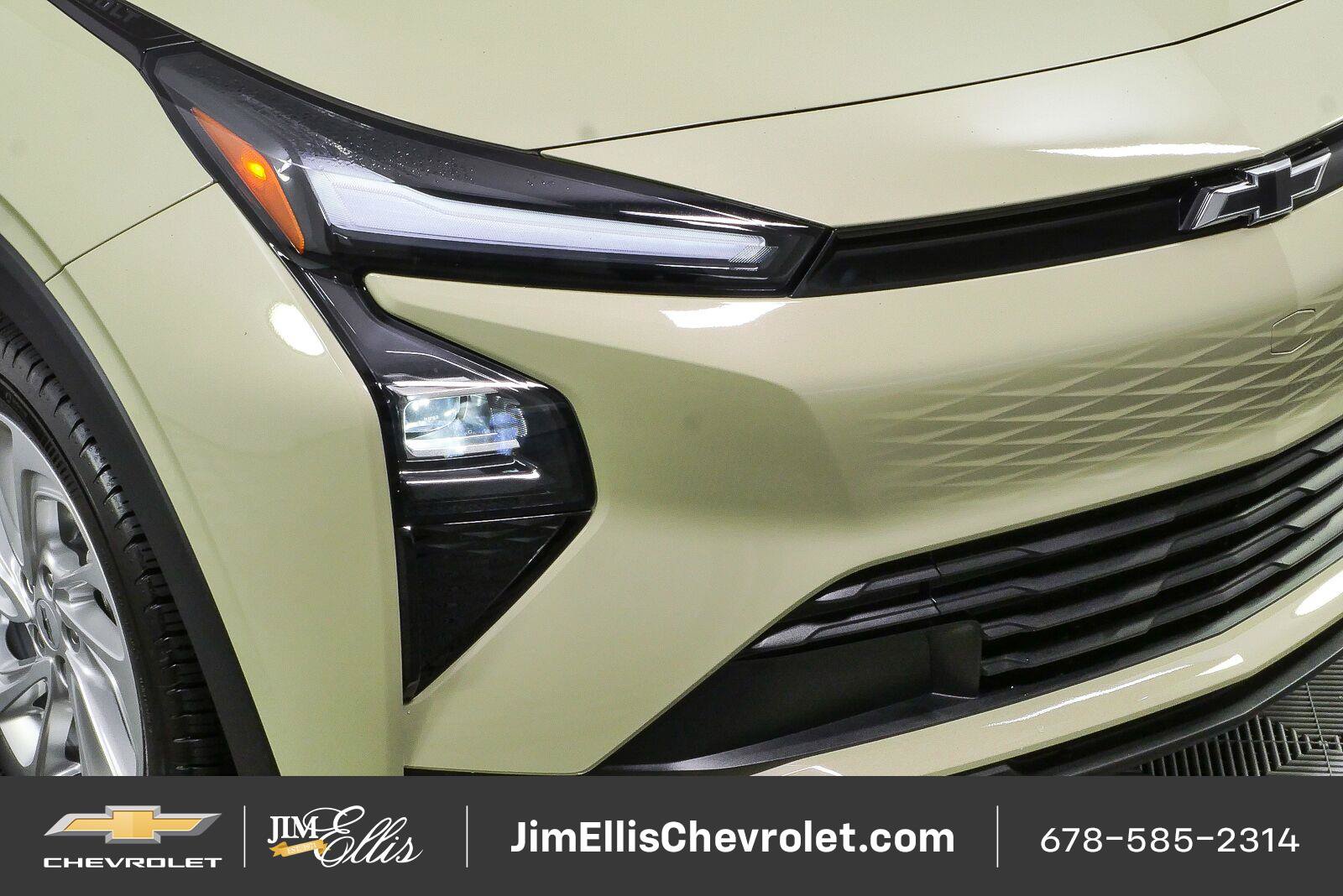 New 2027 Chevrolet Bolt LT w/ Dual Panel Sunroof Package FWD image 32