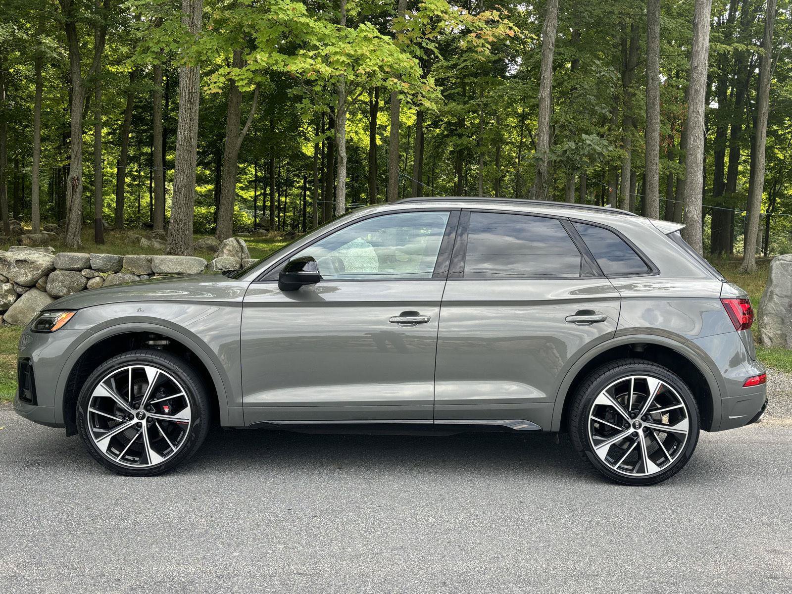 Used 2024 Audi SQ5 Premium Plus w/ Premium Plus Package AWD/4WD image 14