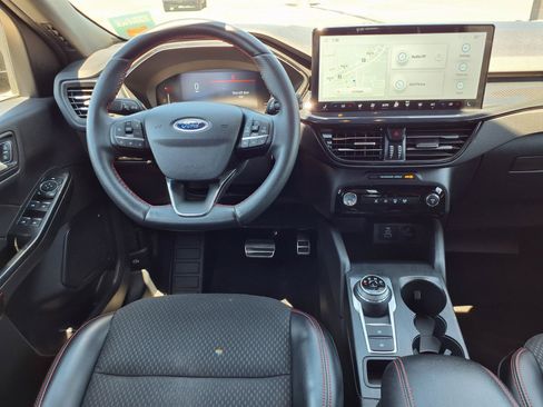 Certified 2024 Ford Escape ST-Line w/ Tech Pack #1 AWD/4WD image 6