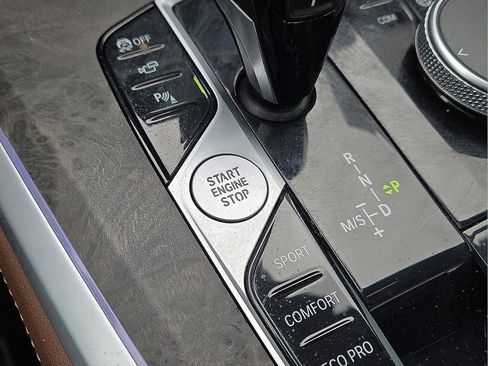 Used 2023 BMW X5 xDrive40i w/ M Sport Package image 30