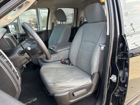 Used 2014 RAM 1500 Express w/ Black Ram 1500 Express Group image 2