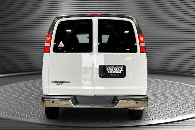 Used 2021 Chevrolet Express 2500 LT w/ LT Preferred Equipment Group RWD image 5
