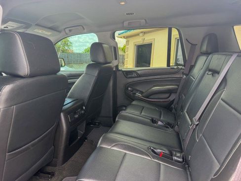 Used 2017 GMC Yukon SLE w/ SLE Value Package RWD image 6