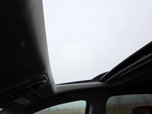 Used 2016 Chevrolet Equinox LTZ image 32