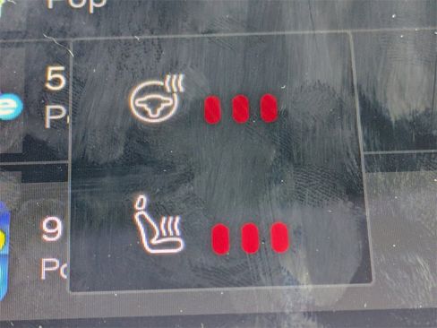 Used 2024 Volvo S60 B5 Plus image 25