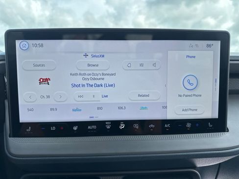 New 2025 Ford Maverick XLT w/ XLT Luxury Package image 31