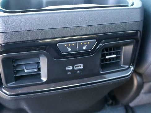 Used 2025 GMC Sierra 2500 AT4 AWD/4WD image 21
