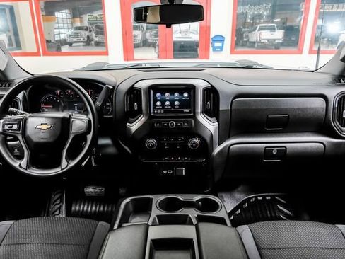Used 2021 Chevrolet Silverado 2500 W/T w/ WT Convenience Package image 17