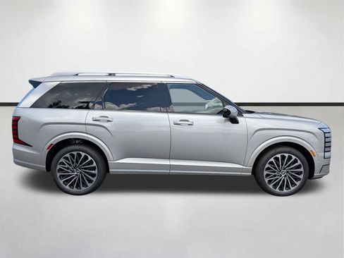 New 2026 Hyundai Palisade Calligraphy FWD image 3