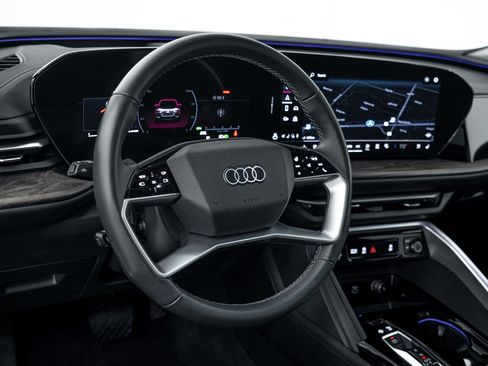 Used 2025 Audi Q5 Premium Plus AWD/4WD image 10