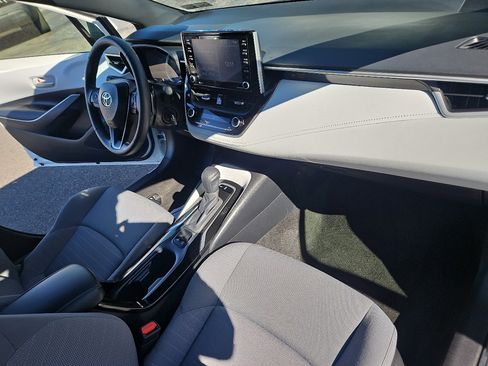 Used 2021 Toyota Corolla SE image 16