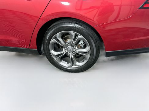 Used 2024 Honda Accord EX image 11