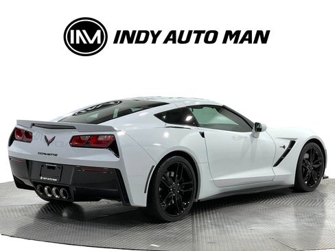Used 2019 Chevrolet Corvette Stingray Coupe RWD image 4