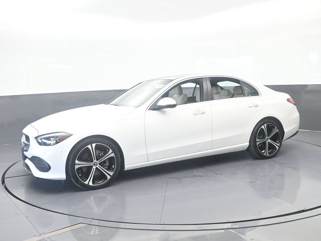 Used 2025 Mercedes-Benz C 300 Sedan image 2