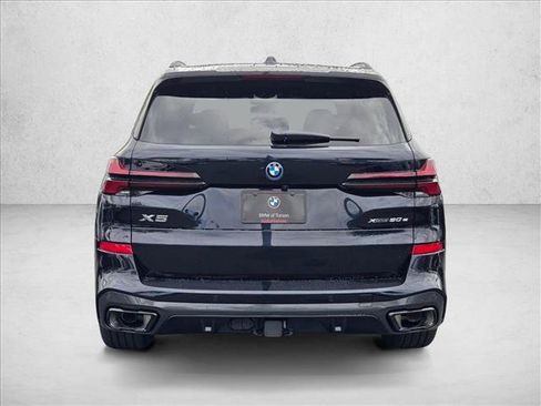 New 2026 BMW X5 xDrive50e w/ M Sport Package AWD/4WD image 8