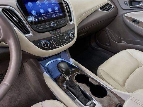 Used 2024 Chevrolet Malibu LT image 26