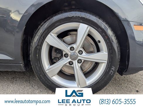 Used 2019 Audi A4 2.0T Premium w/ Convenience Package image 10