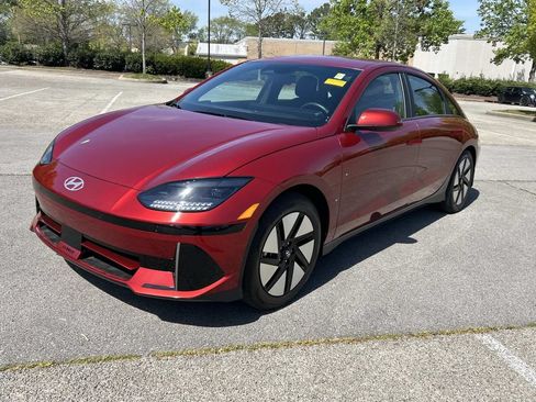 Used 2024 Hyundai Ioniq 6 SE AWD/4WD image 3